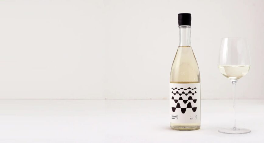 An experimental project to renovate Sake comes to launch a new product : Gekkeikan Studio no.4